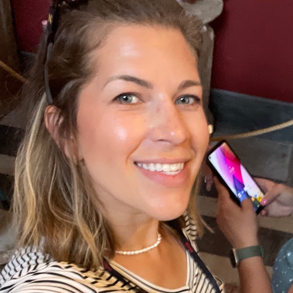 Meet your Posher, Nicole